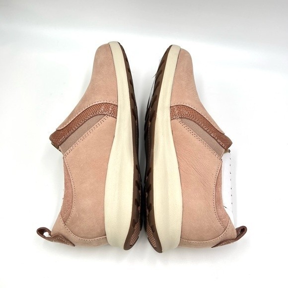 Clarks Size 6.5 Rose Pink‎ Nubuck Suede Leather Loafers Sneakers Shoes - Picture 9 of 12